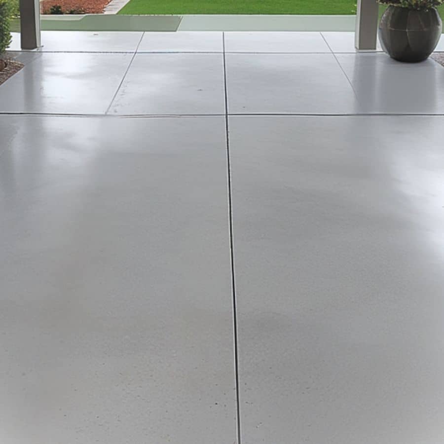 As we shift to the topic of durable concrete patio construction in Atlantic Beach, FL, it's critical to note that a well-constructed concrete patio can greatly enhance the overall appeal and functionality of your property.